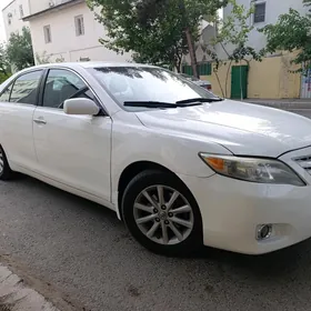 Toyota Camry 2011