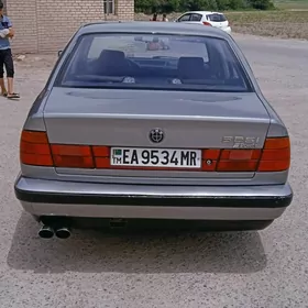 BMW 520 1990