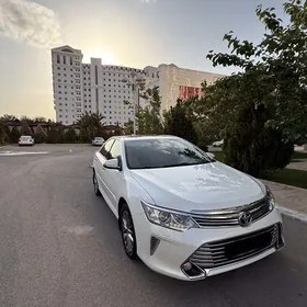 Toyota Camry 2016