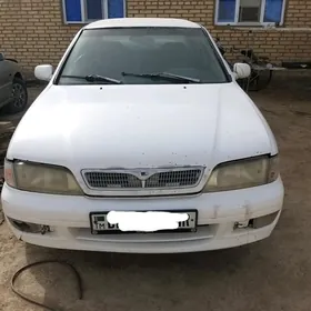 Nissan Primera 1996