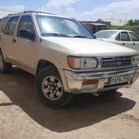 Nissan Pathfinder 1998