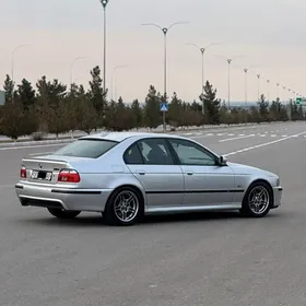 BMW E39 2000