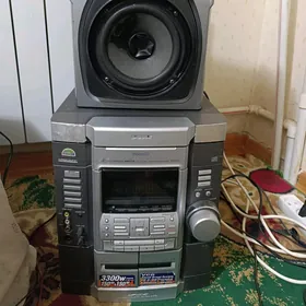 SONY sentr magnitafon aux
