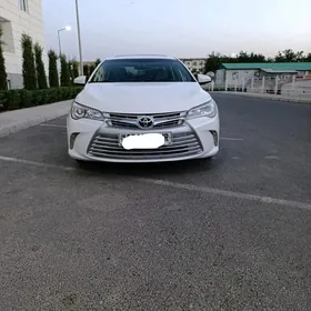 Toyota Camry 2017
