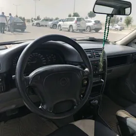 Opel Vectra 1993