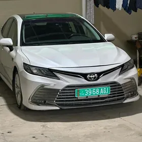 Toyota Camry 2018