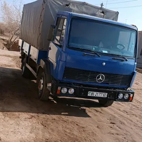 Mercedes-Benz ACTROS 3331 1990