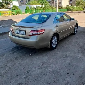 Toyota Camry 2011