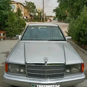 Mercedes-Benz 190E 1990