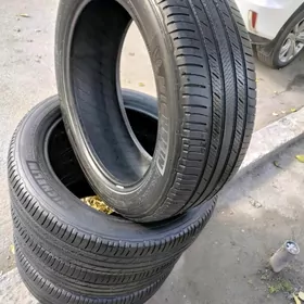 235 55 20 Michelin Teker