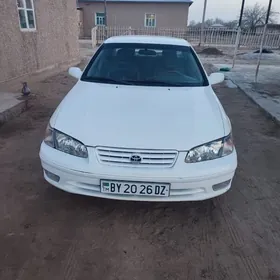 Toyota Camry 2000