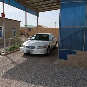 Toyota Camry 2000