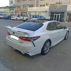Toyota Camry 2020