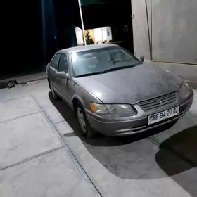 Toyota Camry 1999