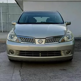 Nissan Tiida 2006