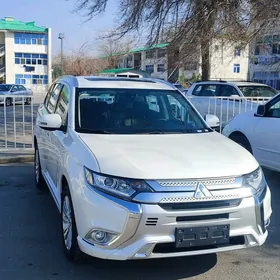 Mitsubishi Outlander 2022