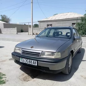 Opel Vectra 1989