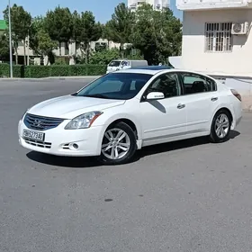 Nissan Altima 2012