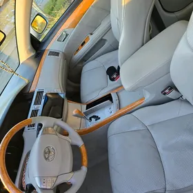 Toyota Avalon 2005