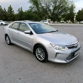 Toyota Camry 2016
