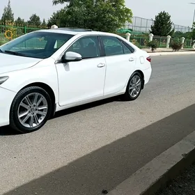 Toyota Camry 2016