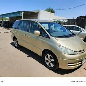 Toyota Previa 2003