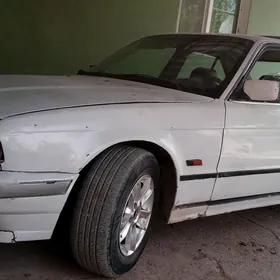 BMW 525 1990