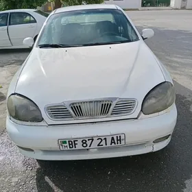 Daewoo Lanos 2000