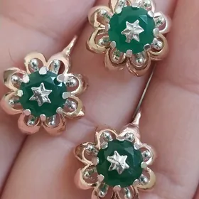 Komplekt gyzyl