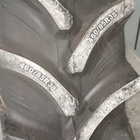 Traktor 460/85R38  380/85R28