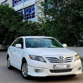 Toyota Camry 2011