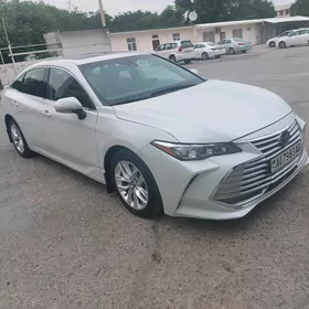 Toyota Avalon 2019