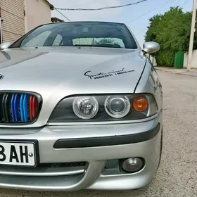 BMW E39 2001