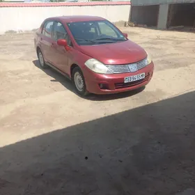 Nissan Versa 2010