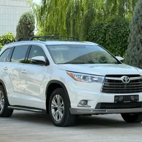 Toyota Highlander 2016