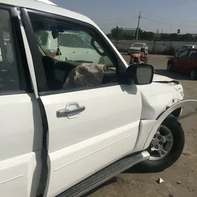Mitsubishi Pajero 2007