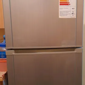 Холодильник SAMSUNG