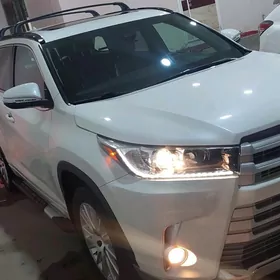 Toyota Highlander 2018