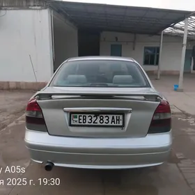 Daewoo Nubira 2001