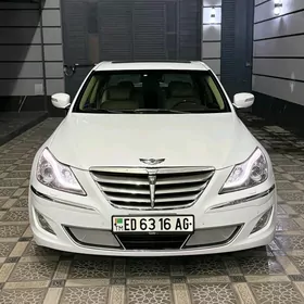 Hyundai Genesis 2012