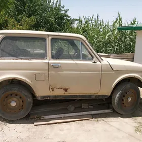 Lada Niva 1985