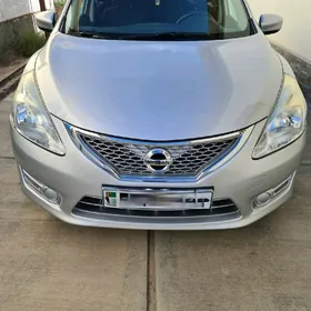 Nissan Tiida 2014