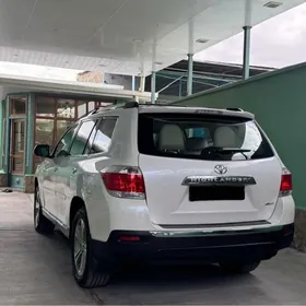 Toyota Highlander 2011