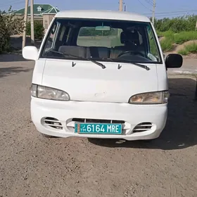 Hyundai H100 2003