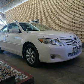 Toyota Camry 2010