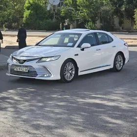 Toyota Camry 2018
