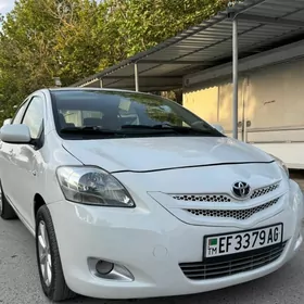 Toyota Yaris 2009