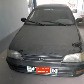 Toyota Corona 1995