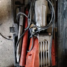 HILTI. ULI