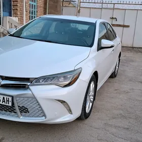 Toyota Camry 2017